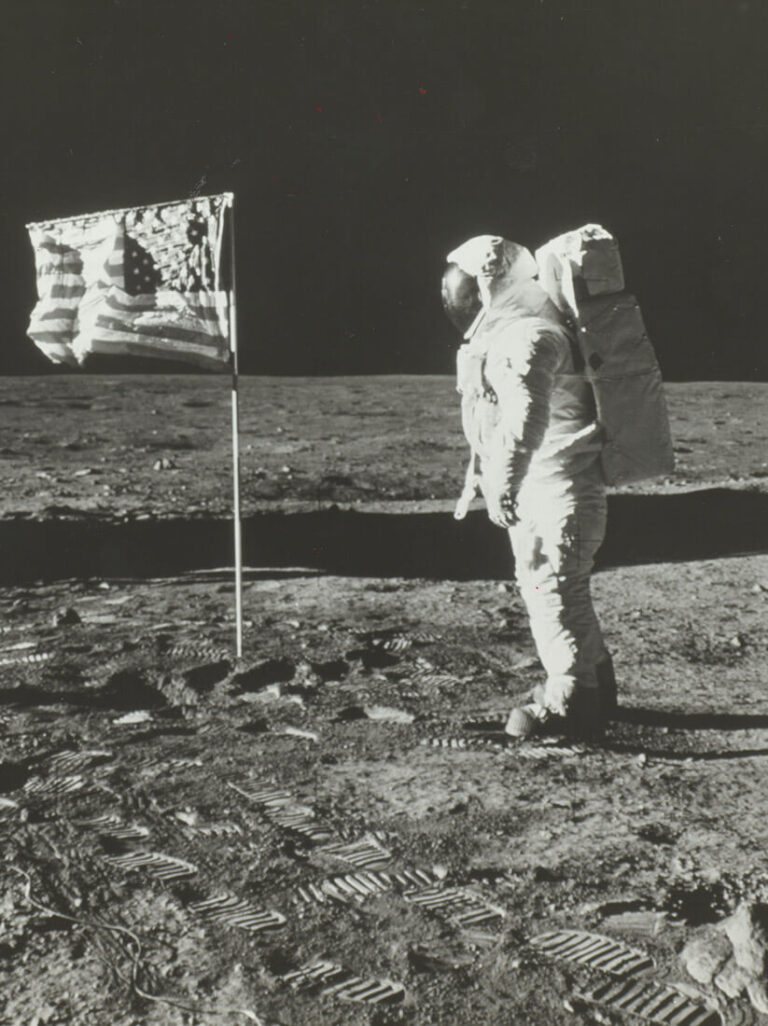 Welcome to the Moon: the Deployment of the United States Flag